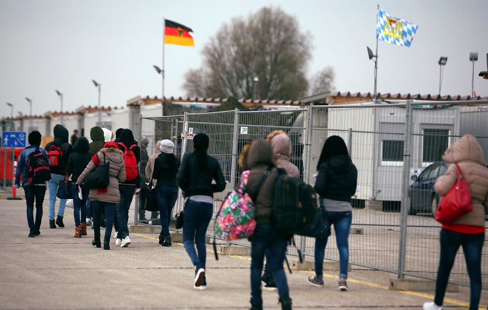 Fluksi i emigranteve, Gjermania shton kontrollet kufitare pergjate kufijve